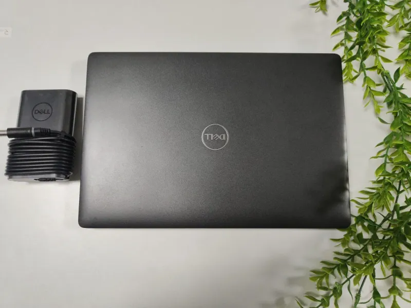 Portátil Dell Latitude 5300. Reacondicionado afbeelding 2