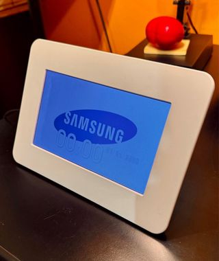 Cornice Digitale Samsung SPF-71ES – Photo Player