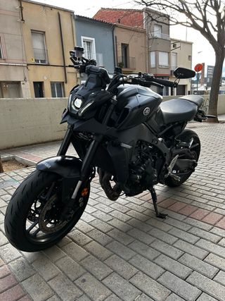 Yamaha MT 09 119cv 8.000km, año 08/2021. 8.450 eur