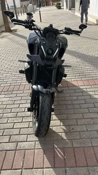 Yamaha MT 09 119cv 8.000km, año 08/2021. 8.450 eur