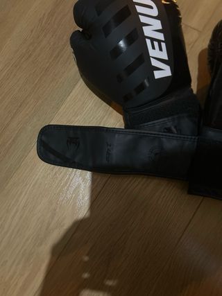 Guantes de boxeo Venum negros