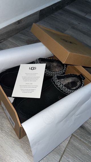 Zapatillas estilo UGG Negra