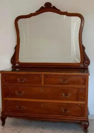 Cómoda vintage con espejo años 50