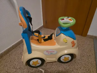 Andador Nenuco baby Famosa con empujador