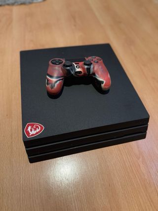 PS4 Pro Sony Negra + Mando en buen estado