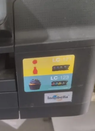 Impresora Escáner Brother DCP-J152W