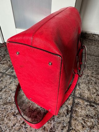 Bolso Guess Rojo Piel Serpiente