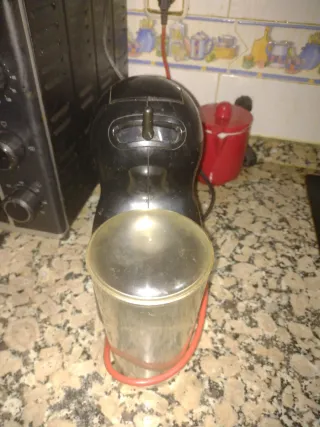 Cafetera Nescafé Dolce Gusto Negra