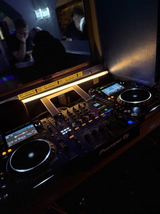 Clases de DJ profesional