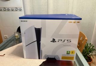 Consola PS5 Slim con Lector
