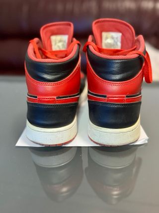 Zapatillas Nike Air Jordan 1 Mid Negro Rojo