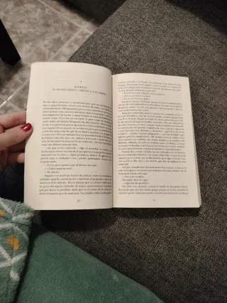 Tú y yo, invencibles: La autora más vendida del...