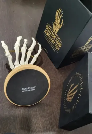 Organizador de joyas Suck Uk