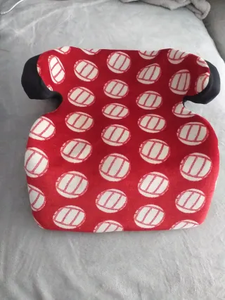 Asiento elevador coche infantil