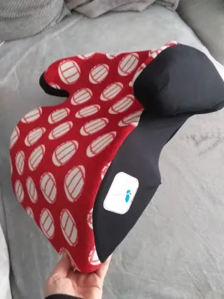 Asiento elevador coche infantil