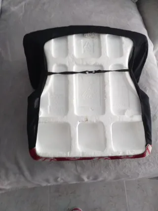 Asiento elevador coche infantil