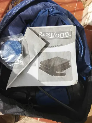 Cama hinchable Restform poco usada