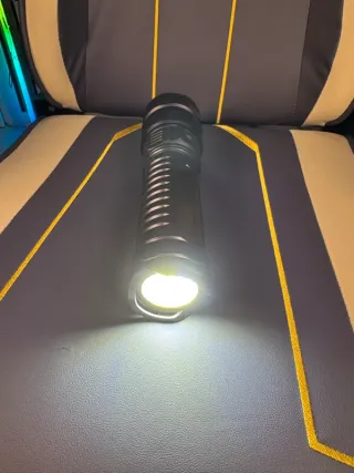 Torcia LED Ricaricabile