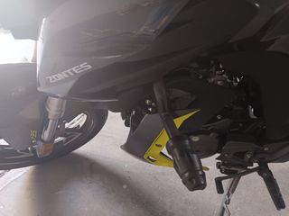 Zontes Naked Negra y Amarilla Manual  Z2 125