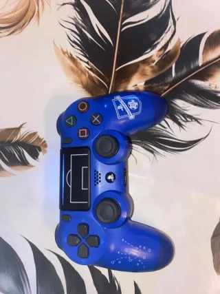 Sony Dualshock 4 v2 - F.C. Limited Edition (leer)