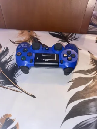 Sony Dualshock 4 v2 - F.C. Limited Edition (leer)