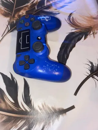 Sony Dualshock 4 v2 - F.C. Limited Edition (leer)