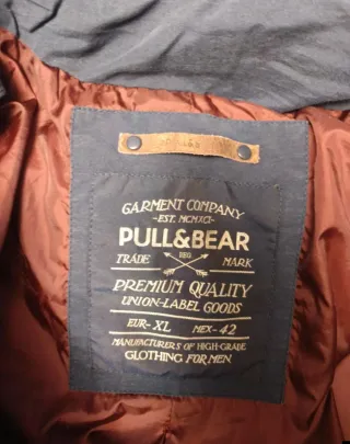 Parka Pull&Bear azul con capucha