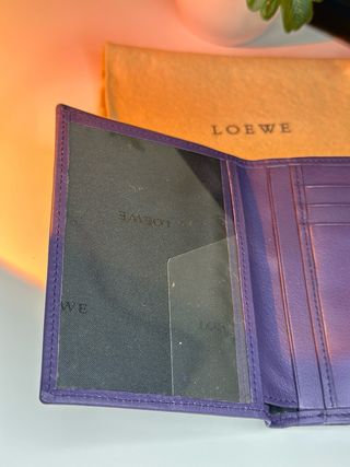 Cartera Loewe Morada