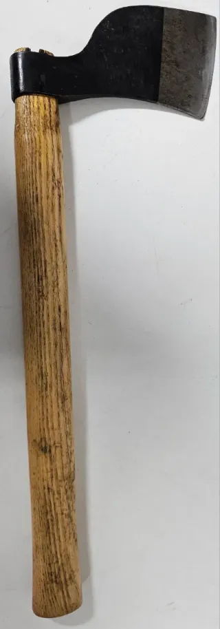 Hacha corta de mano