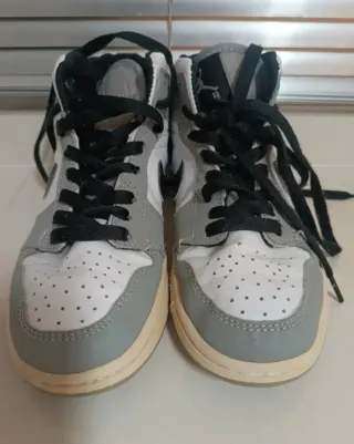 Zapatillas Jordan Air 1 Mid Gris Blanco
