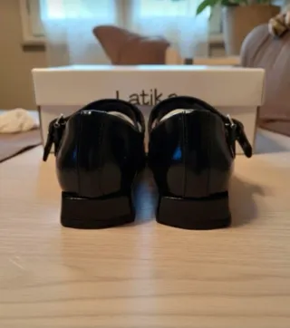 Scarpe Ballerine Nere Latika con fibbie