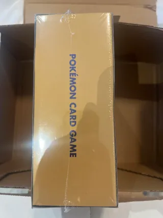 Caja Pokémon 5º Aniversario Chino