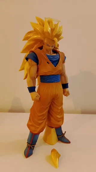 Goku Fase 3 Figura