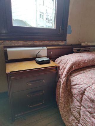 Conjunto de dormitorio completo en madera