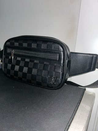 Riñonera Louis Vuitton Negra Cuadros