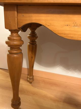 Mesa aparador clásica de madera