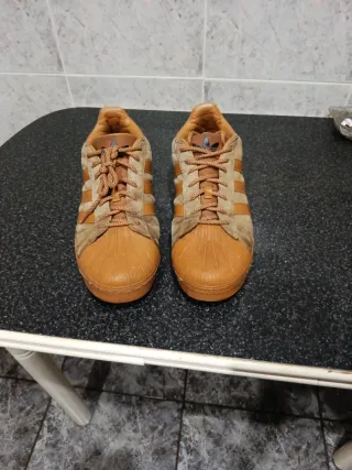 Zapatillas Adidas Superstar Marrones Talla 45 46