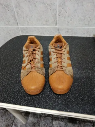 Zapatillas Adidas Superstar Marrones Talla 45 46