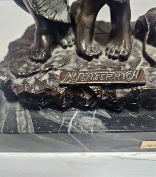 Figura Decorativa M. Serratich