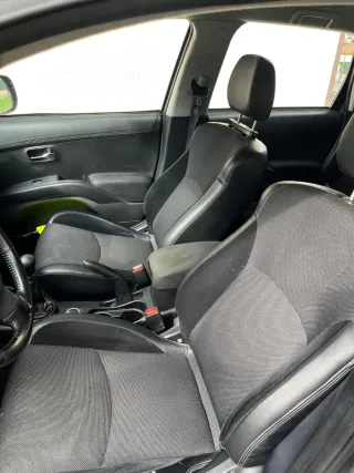 Citroen C-Crosser 2012