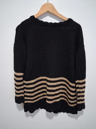 Jersey negro con rayas beige