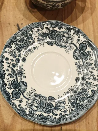 2 Tazas de té antiguas con platillo, La Cartuja