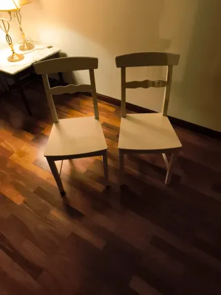 Sillas de Cocina Ikea Blancas (2 unidades)