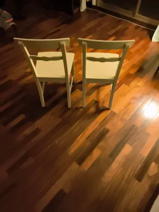 Sillas de Cocina Ikea Blancas (2 unidades)