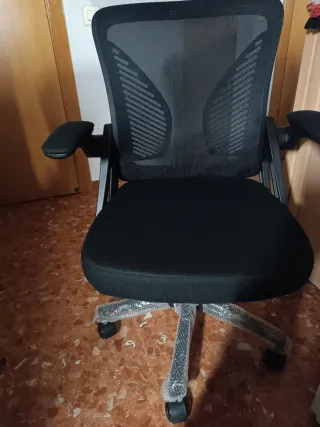 Silla de oficina ergonómica negra