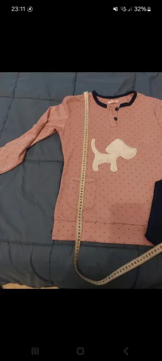 Pigiama ragazzina a cuoricini con disegno