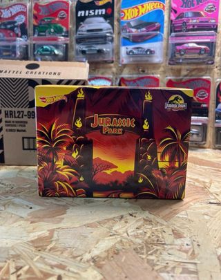 Hot Wheels RLC Jurassic Park Jeep Wrangler Dr. Ian