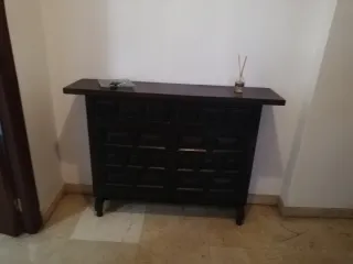 Mueble de madera antiguo