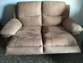 Sofá de 2 plazas en piel beige