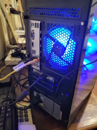 PC MSI i7-8700 240GB SSD